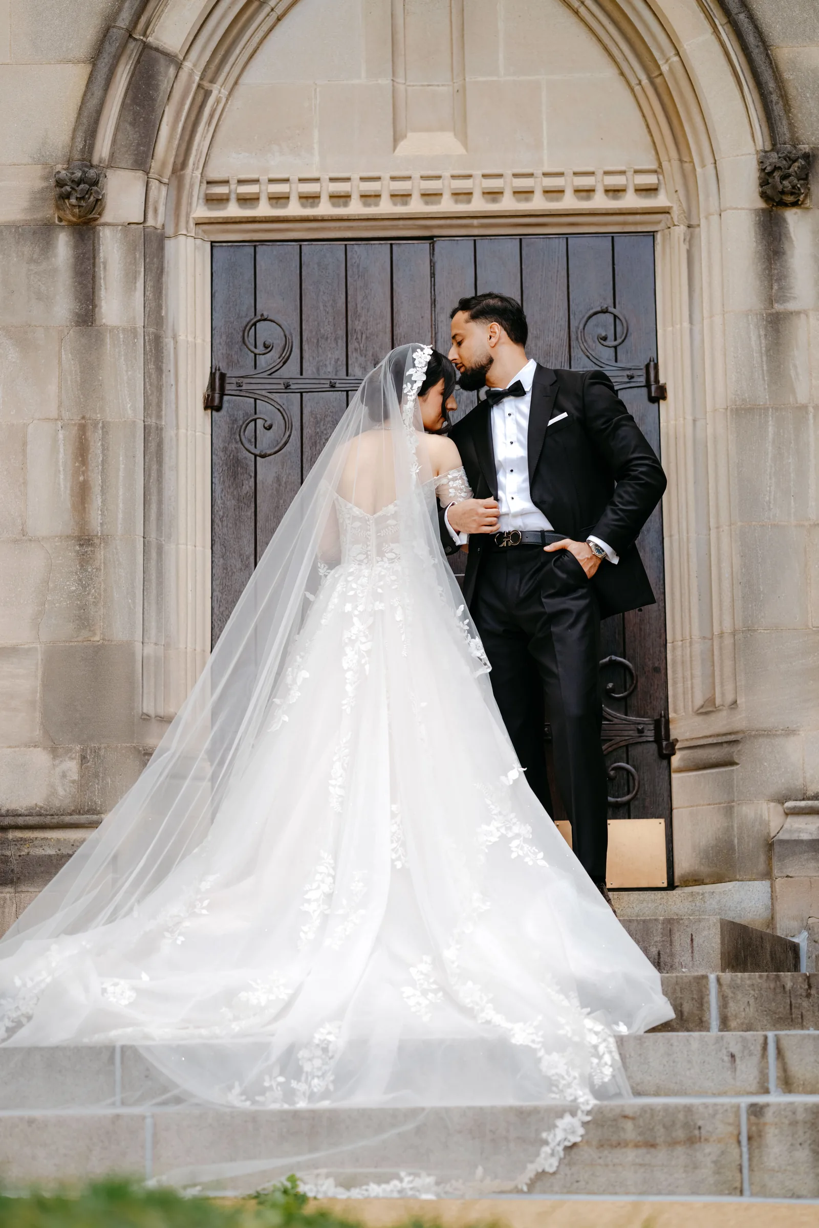Elegant bride portrait – The FilmKraft